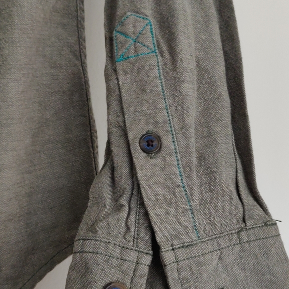 MODERN AMUSEMENT Button Down | S - Picture 9 of 11